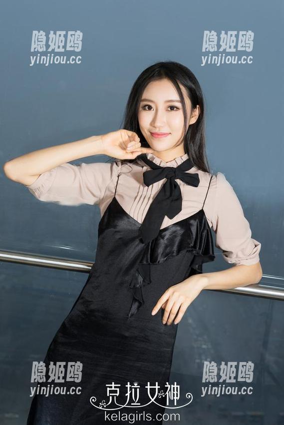 克拉女神 - 探索菲菲的运动图包：让我们一起享受运动的乐趣和美感！