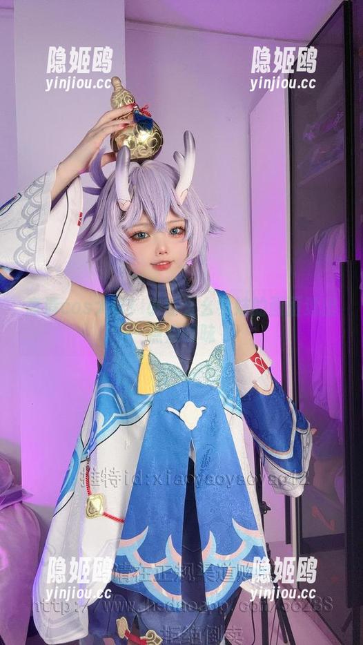 高清cos大作！小瑶幺幺学妹的画面透出点点暧昧