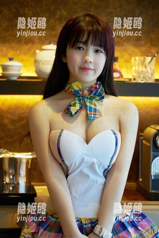 推女郎 - 敢不敢看！最新吻熙原图，肉丝的魅力如影随行。