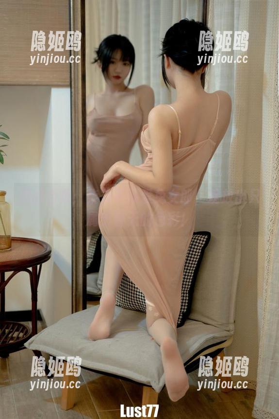 美图合集：柒柒不可爱兔女郎，绽放出只属于春天的色彩！