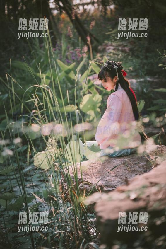当左轮女仆遇上面饼仙儿：高清作品集，模糊的界线与清晰的心跳